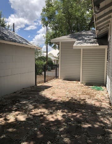 3-bedroom rental at 802 Indianola St in San Antonio, TX — photo 5
