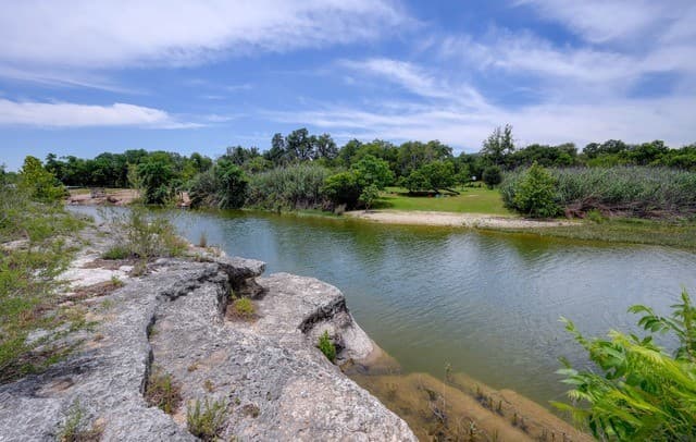 4-bedroom rental at 3095 Ranch Road 165 in Blanco, TX — photo 1