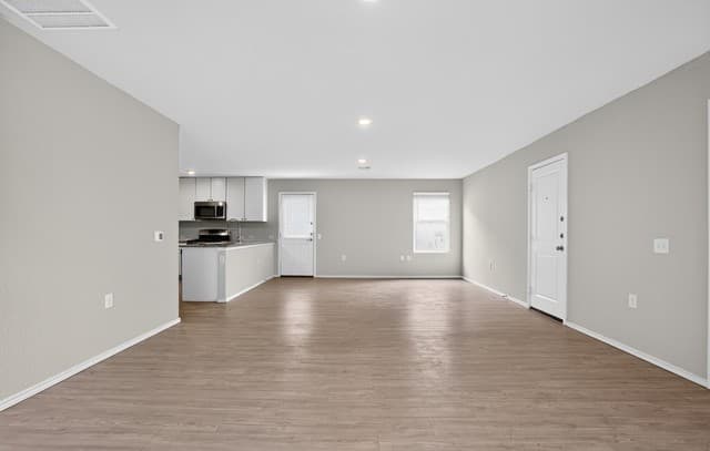 3-bedroom rental at 13435 Ashworth Blvd in San Antonio, TX — photo 4