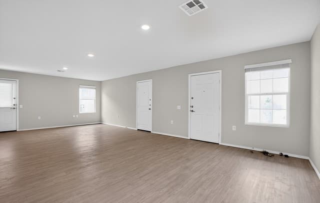 3-bedroom rental at 13435 Ashworth Blvd in San Antonio, TX — photo 5