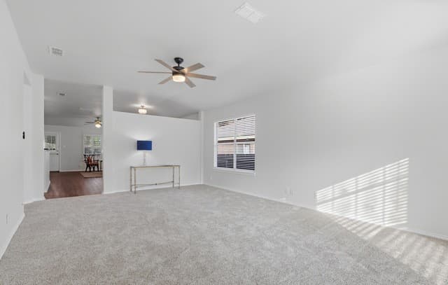 3-bedroom rental at 9318 Shotgun Dr in San Antonio, TX — photo 3