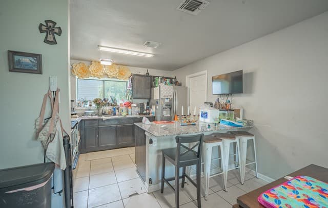 Home for sale at 9715 Sugarloaf Dr in San Antonio, TX — photo 5