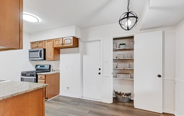 3-bedroom rental at 4303 Sunshadow in San Antonio, TX — photo 3