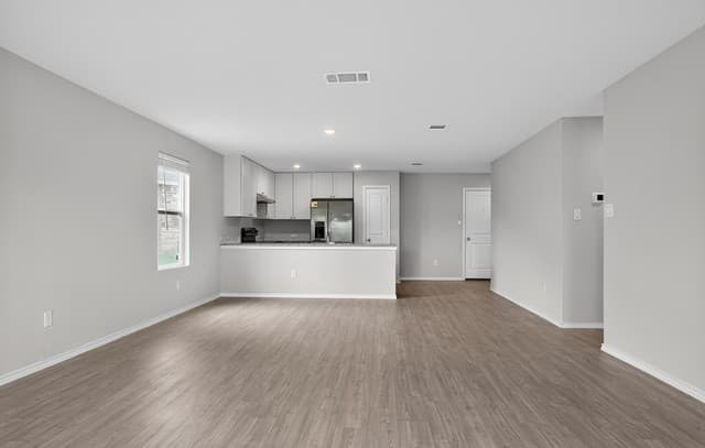 3-bedroom rental at 3538 Booker Trl in San Antonio, TX — photo 5
