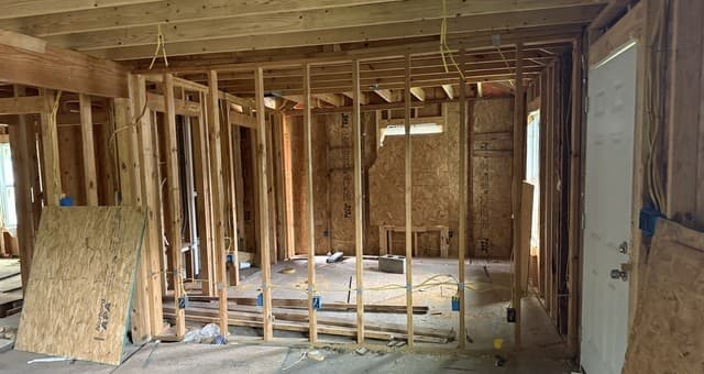 3-bedroom rental at 128 Vista Rd in San Antonio, TX — photo 3