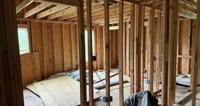 3-bedroom rental at 128 Vista Rd in San Antonio, TX — photo 5