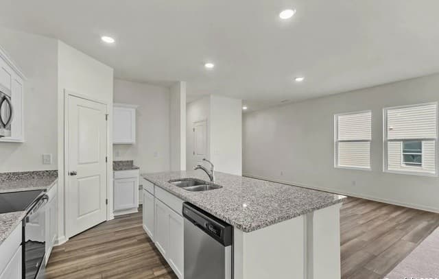 3-bedroom rental at 14321 Heartwood Crossing in San Antonio, TX — photo 5