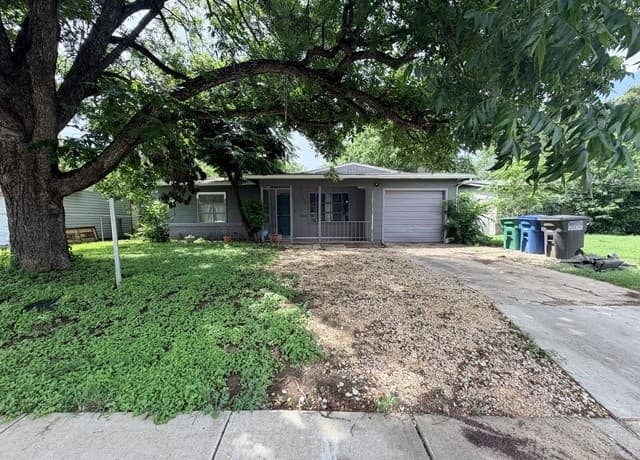 3-bedroom rental at 538 Como St in San Antonio, TX — photo 1