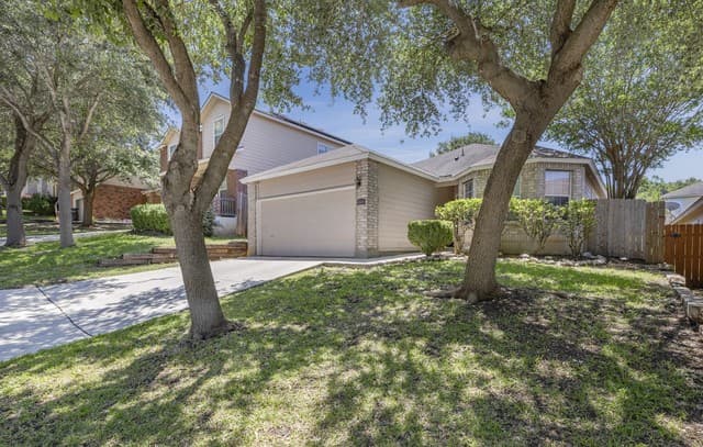 4-bedroom rental at 6606 Prescott Dam in San Antonio, TX — photo 1