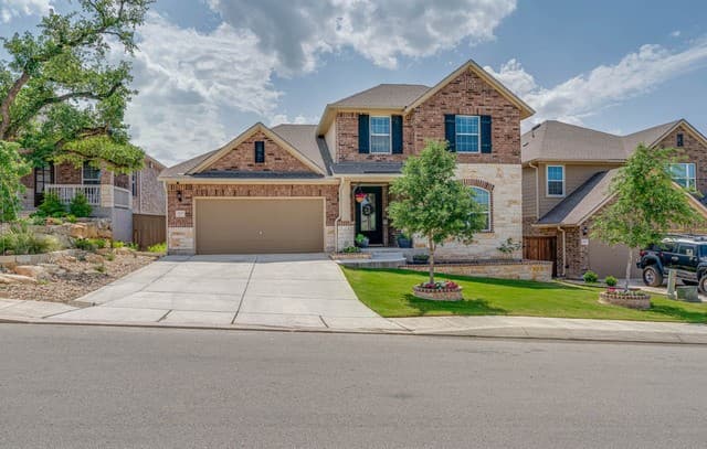 4-bedroom rental at 28837 Crowley Crk in San Antonio, TX — photo 2