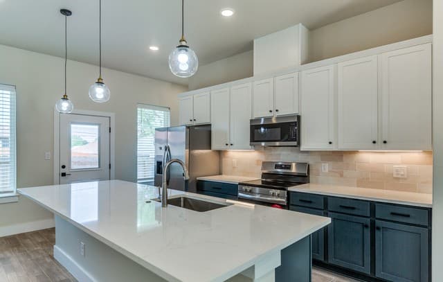 3-bedroom rental at 2148 Paniolo Dr in Boerne, TX — photo 3
