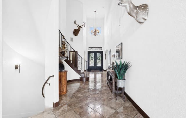 4-bedroom rental at 261 Coveney Trl in Boerne, TX — photo 5