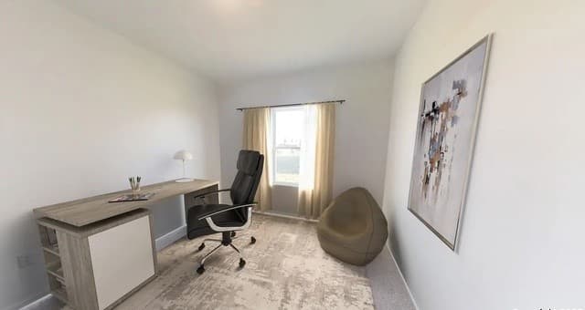 4-bedroom rental at 10514 Placeaya Lake in Adkins, TX — photo 5