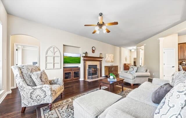 3-bedroom rental at 25018 Shuman Crk in San Antonio, TX — photo 1