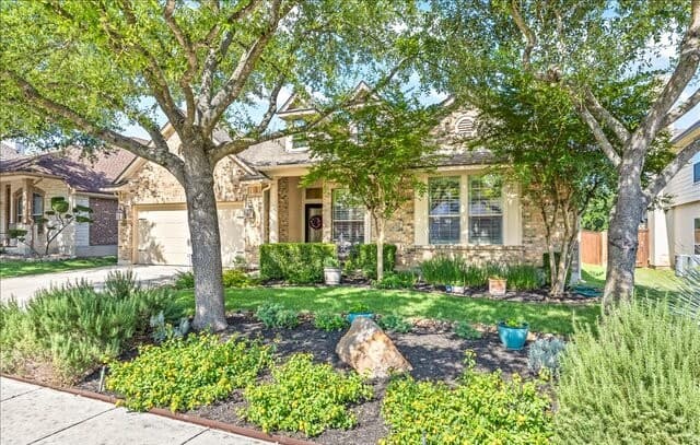 3-bedroom rental at 25018 Shuman Crk in San Antonio, TX — photo 5