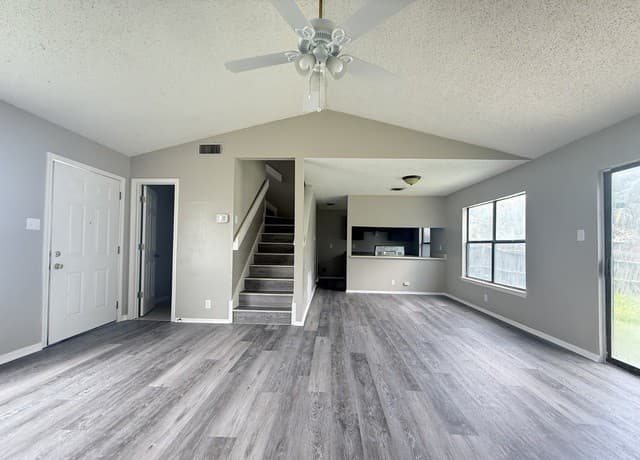3-bedroom rental at 4110 Alaskian Sunrise in San Antonio, TX — photo 4