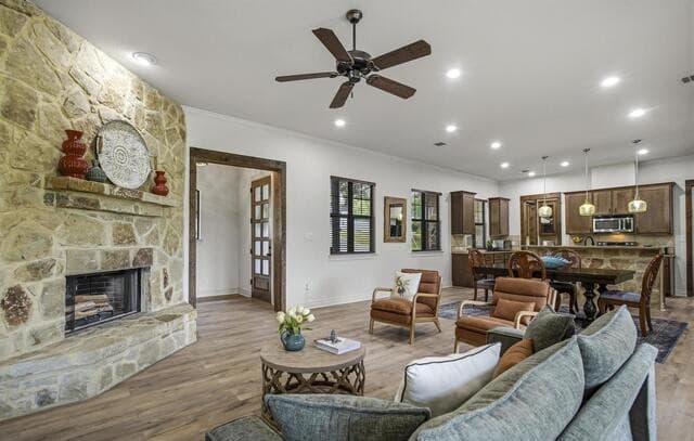 4-bedroom rental at 414 Spacious Sky in San Antonio, TX — photo 4