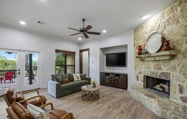 4-bedroom rental at 414 Spacious Sky in San Antonio, TX — photo 5