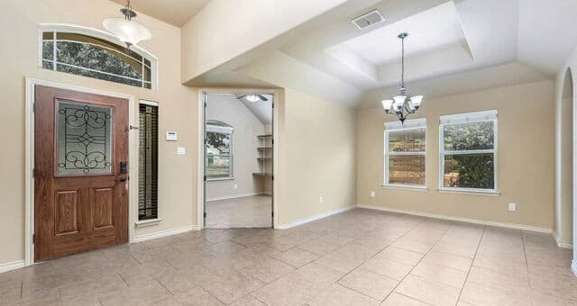 4-bedroom rental at 15606 Fox Ln in Selma, TX — photo 3