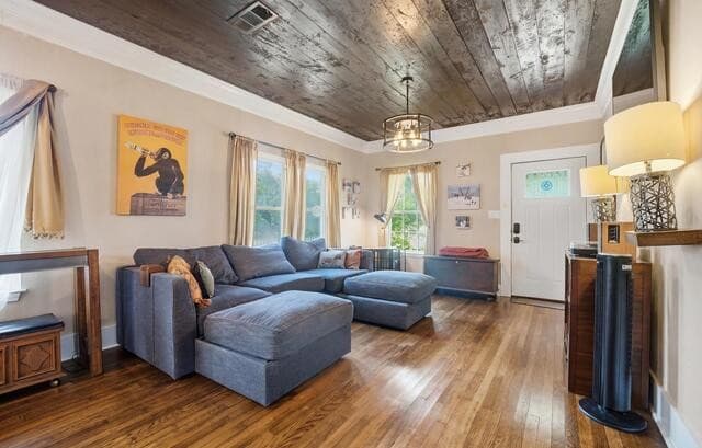 3-bedroom rental at 1740 Edison Dr in San Antonio, TX — photo 2