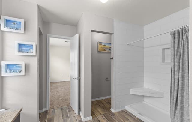 4-bedroom rental at 9503 Braun Crk in San Antonio, TX — photo 5