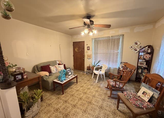 3-bedroom rental at 1022 Nw 36th St in San Antonio, TX — photo 5