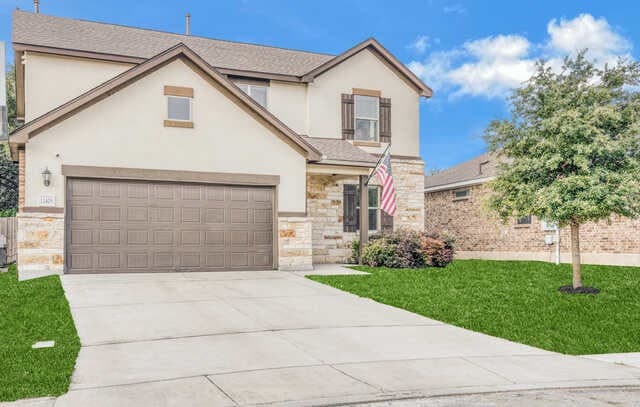 4-bedroom rental at 12408 Big Valley Crk in San Antonio, TX — photo 3