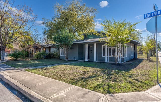3-bedroom rental at 1538 Thorain Blvd in San Antonio, TX — photo 1