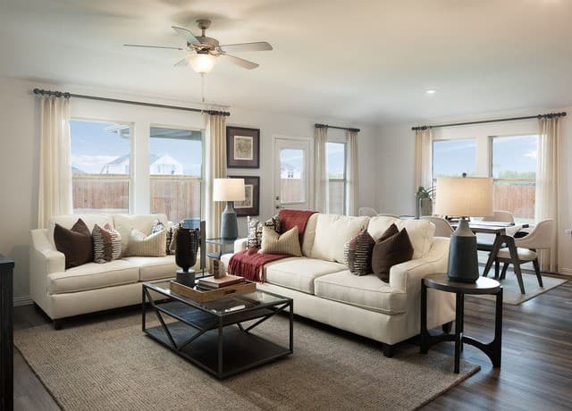 4-bedroom rental at 10423 Tiger Shark Ave in Boerne, TX — photo 5