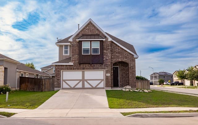 4-bedroom rental at 5127 Wells Park in Marion, TX — photo 1