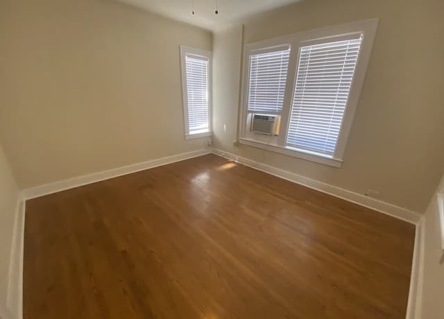 1-bedroom rental at 424 E Ashby Unit 3 in San Antonio, TX — photo 4