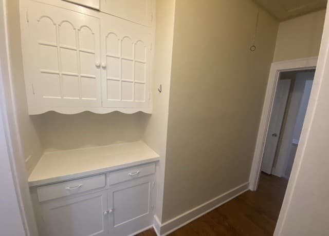 1-bedroom rental at 424 E Ashby Unit 3 in San Antonio, TX — photo 5