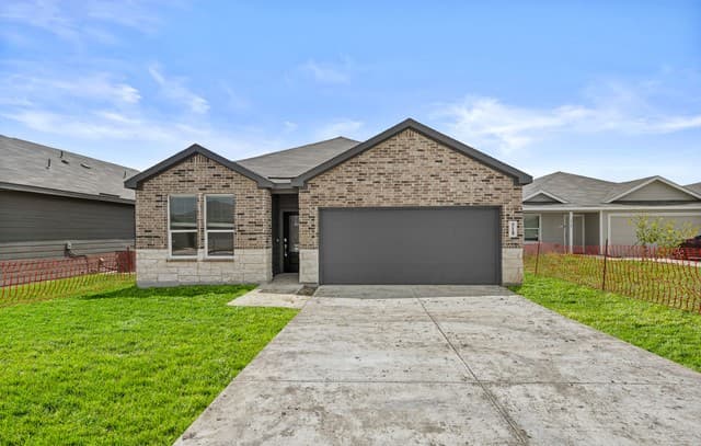 4-bedroom rental at 518 Lew Pass in San Antonio, TX — photo 1