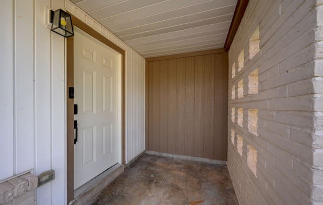 3-bedroom rental at 1011 Morey Peak Dr in San Antonio, TX — photo 3