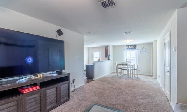 3-bedroom rental at 15290 Snug Harbor Way in Von Ormy, TX — photo 5