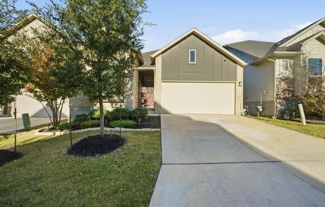 3-bedroom rental at 4415 Tiger Run in San Antonio, TX — photo 1