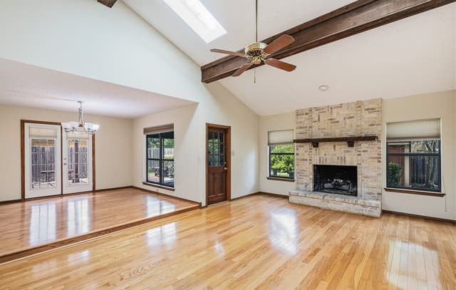 3-bedroom rental at 2823 Burnt Oak St in San Antonio, TX — photo 5