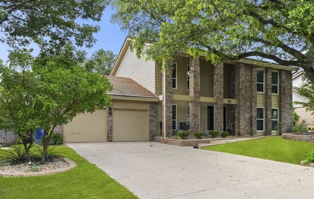 4-bedroom rental at 19915 Encino Ridge St in San Antonio, TX — photo 1