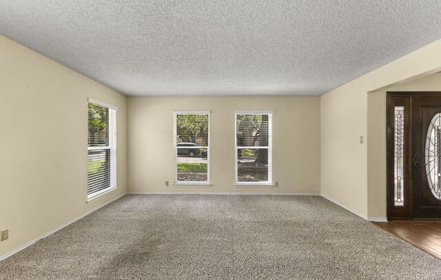 4-bedroom rental at 19915 Encino Ridge St in San Antonio, TX — photo 5