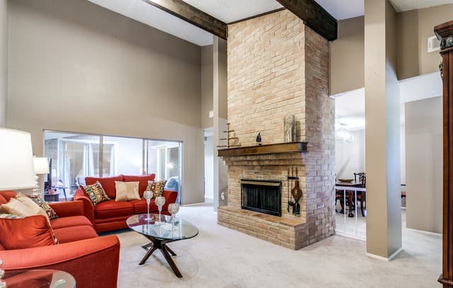 3-bedroom rental at 8942 Willmon Way in San Antonio, TX — photo 5