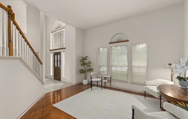 4-bedroom rental at 1319 Belclaire in San Antonio, TX — photo 5