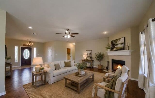 3-bedroom rental at 202 Lantana Vw in Spring Branch, TX — photo 2