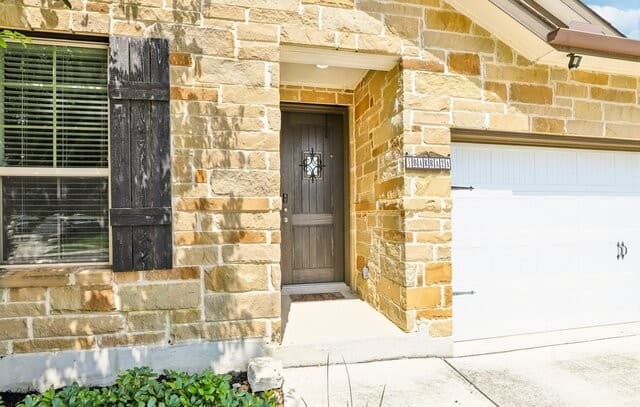 3-bedroom rental at 12515 Wesley Crk in San Antonio, TX — photo 3
