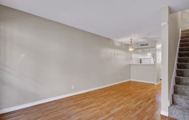 1-bedroom rental at 3243 Nacogdoches Rd Unit 412 in San Antonio, TX — photo 5