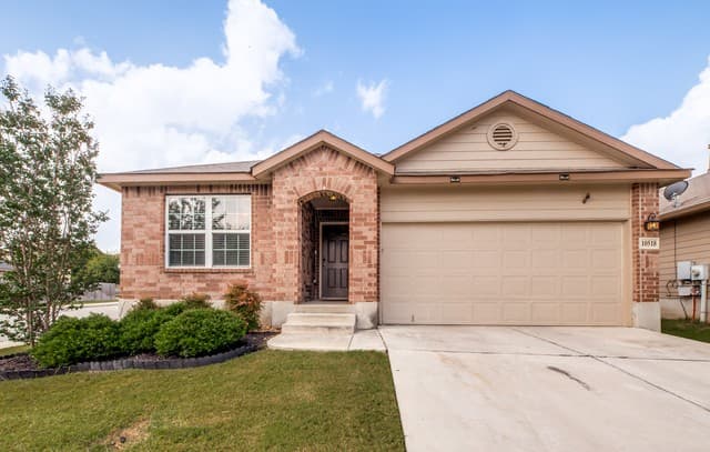 4-bedroom rental at 10518 Rhyder in San Antonio, TX — photo 2