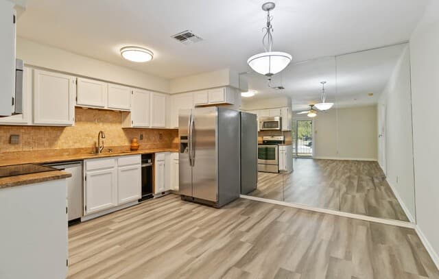 2-bedroom rental at 4119 Medical Unit F203 in San Antonio, TX — photo 5
