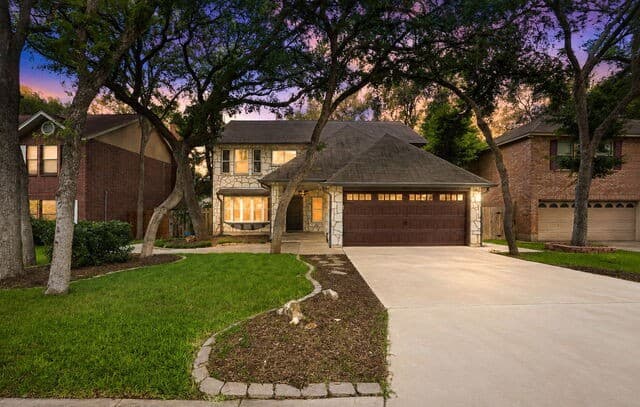 4-bedroom rental at 3318 Carnaby Creek Dr in San Antonio, TX — photo 1