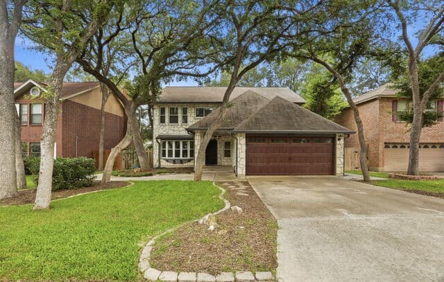4-bedroom rental at 3318 Carnaby Creek Dr in San Antonio, TX — photo 5