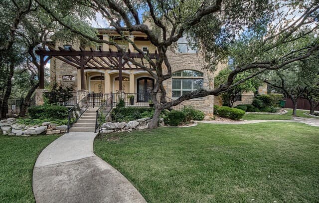 4-bedroom rental at 1935 Cambria in San Antonio, TX — photo 1