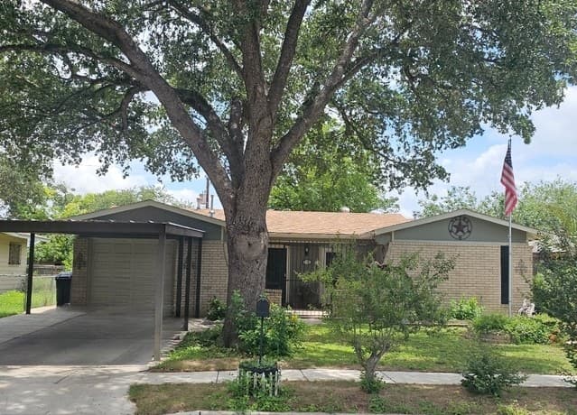 3-bedroom rental at 9110 Trident St in San Antonio, TX — photo 1